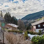 Flora Mountain View With Private Garden *