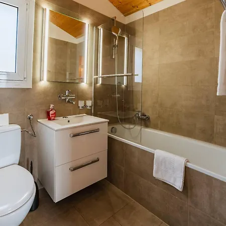 Ferienhaus Flora Mountain View With Private Garden